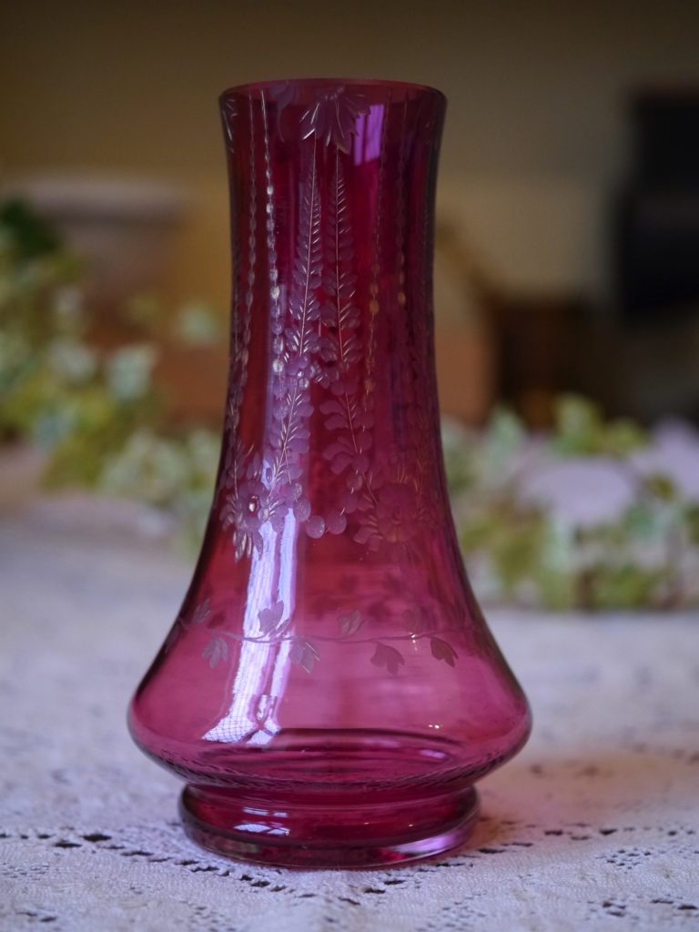アンティーク　クランベリーガラス　花瓶