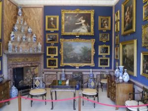The Blue Silk Dressing Room (2)